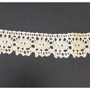 Lace,Vintage Ecru Cotton Cluny Edging lace 1.25" wide x 3 2/3 yds